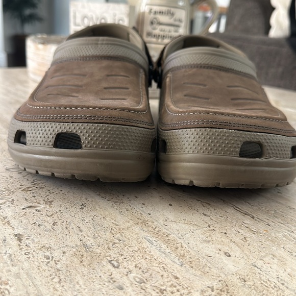 CROCS Yukon Vista Clog Sz 15 Men’s flexible faux leather Velcro strap Tan Brown - Picture 6 of 16